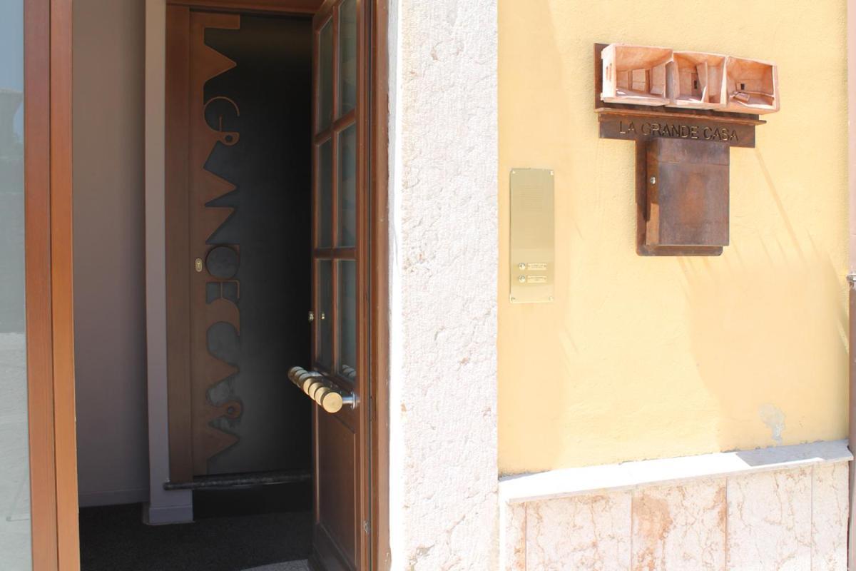 La Grande Casa Valpolicella Bed and Breakfast SantʼAmbrogio di Valpolicella Εξωτερικό φωτογραφία