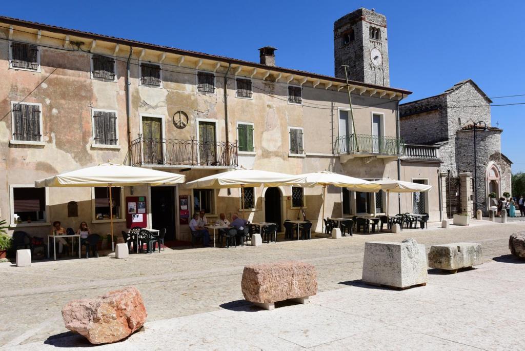 La Grande Casa Valpolicella Bed and Breakfast SantʼAmbrogio di Valpolicella Εξωτερικό φωτογραφία